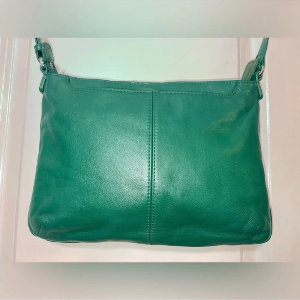 💚 Brighton Emerald Green Leather Crossbody - Picture 9 of 16